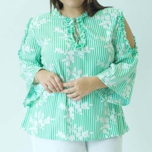 Sleeved blouse in green print
